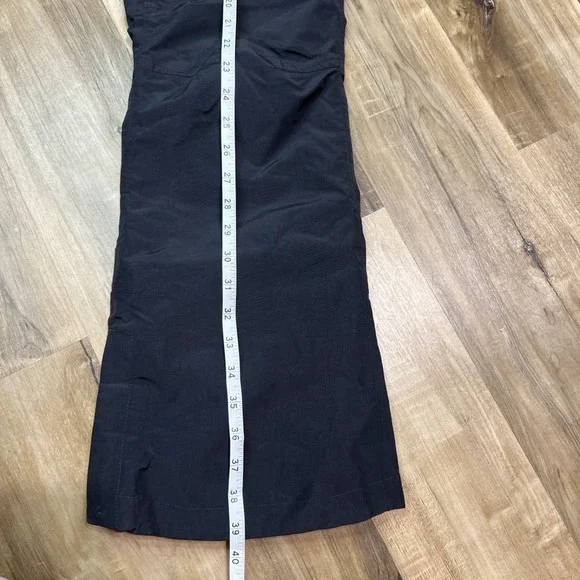 The North Face women's HyVent waterproof insulated snow/ski pants Size Small - Picture 14 of 16